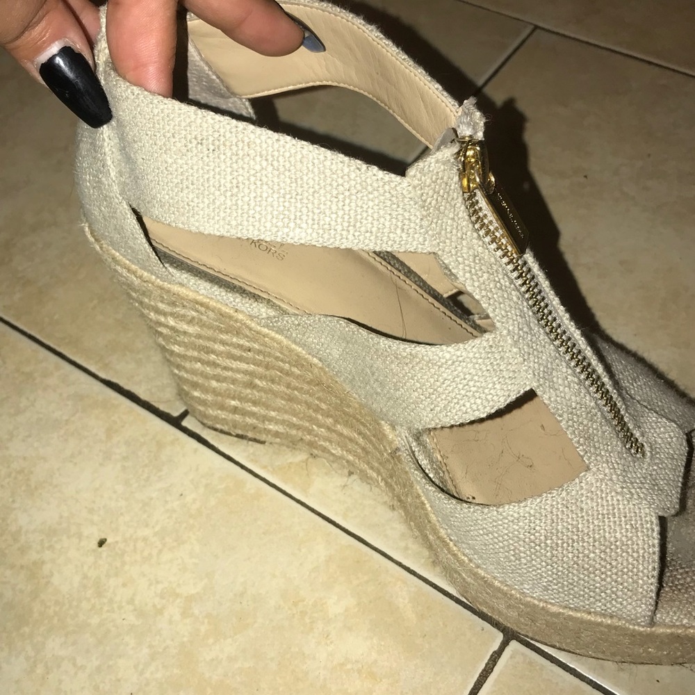 Michael kors beige wedges